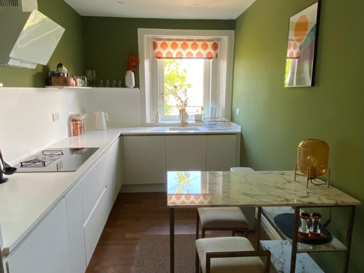Arbroath Luxury Apartment In Mcm Style Exteriör bild